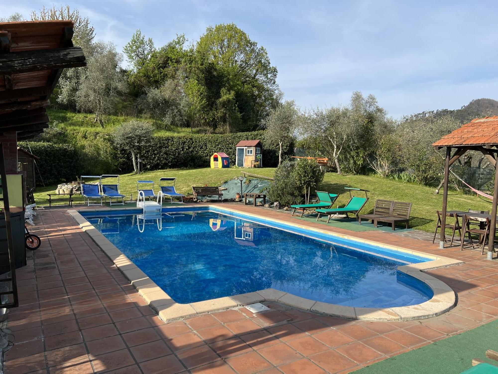 מלון בורגטו די וארה La Casa Rosa מראה חיצוני תמונה
