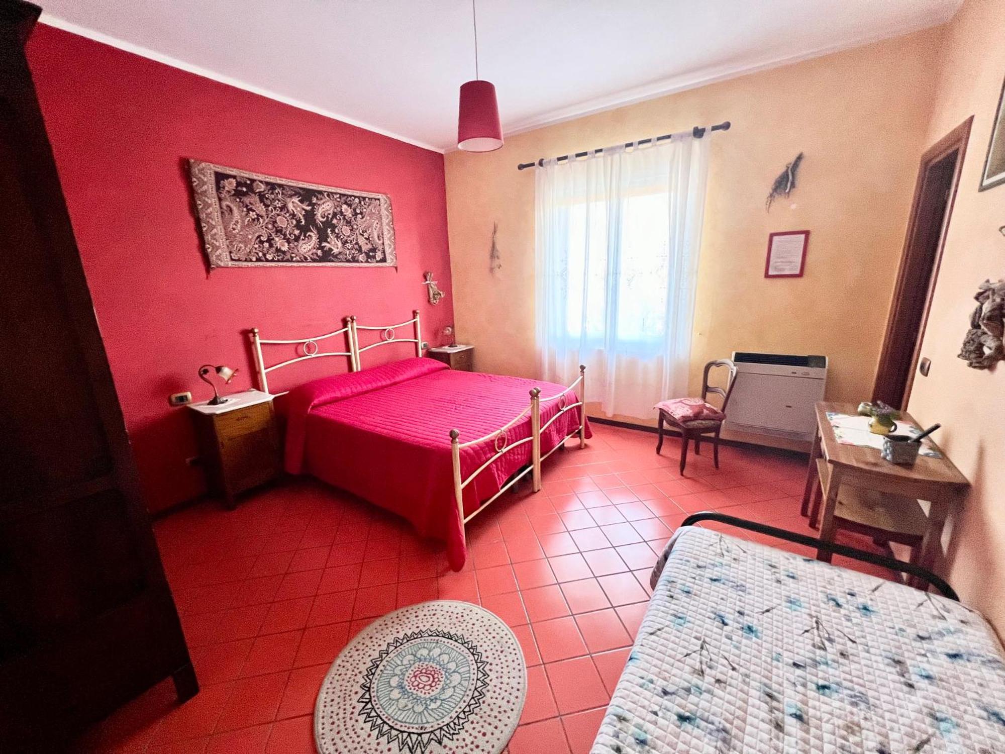 מלון בורגטו די וארה La Casa Rosa מראה חיצוני תמונה